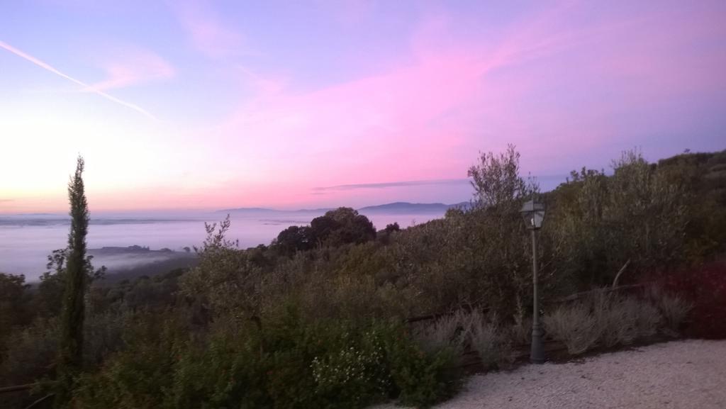 Piccolo Relais Galletto di Marzo Paciano Esterno foto