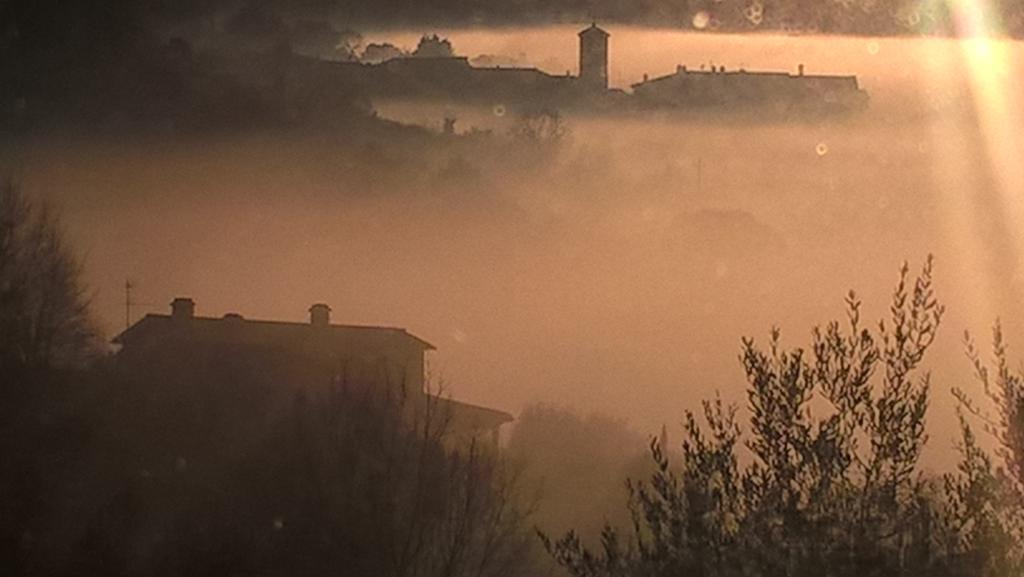 Piccolo Relais Galletto di Marzo Paciano Esterno foto